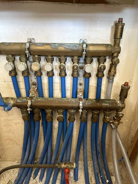 Désembouage plancher chauffant à Carqueiranne et dans le Var – CLIMATECH 83